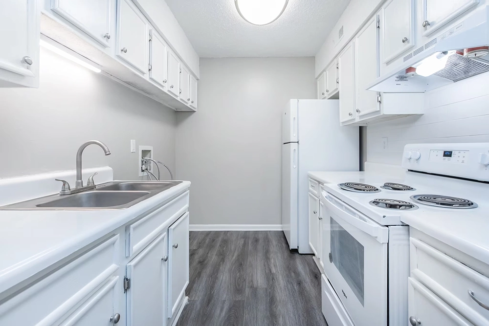 Apartment amenities at The Park at Carson Apartments